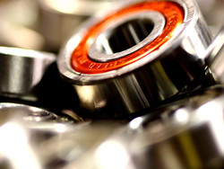 润滑油在进口轴承维护中的应用